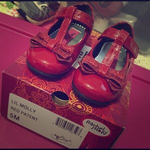 The perfect Red dress shoe 👠 Toddler girl size 5!